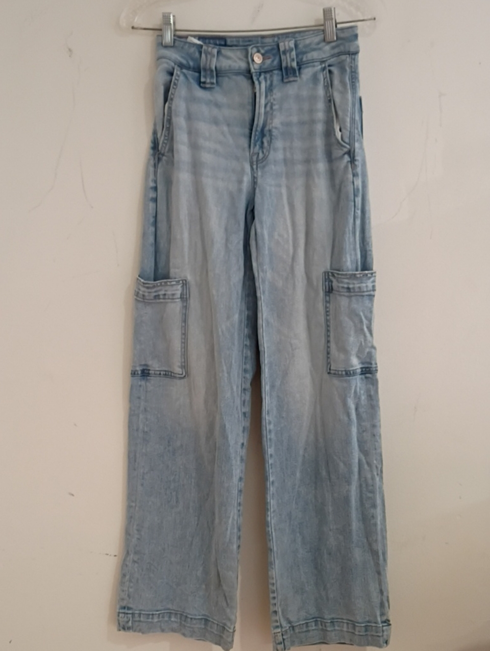 American Eagle Outfitters Light Blue Wide-Leg Cargo Jeans